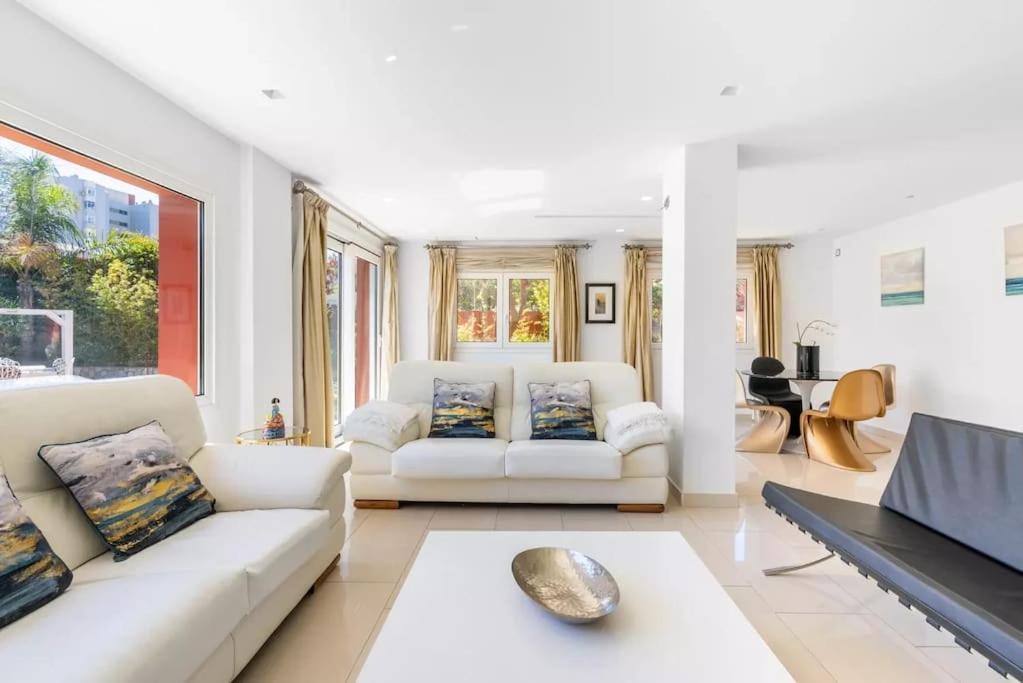 Ohana Luxury Villa With Heated Pool มาลากา ภายนอก รูปภาพ
